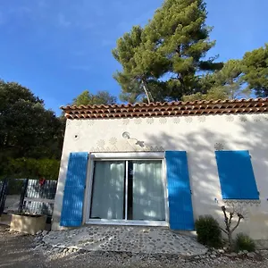 Maisonnette Entre Luberon Et Sainte Victoire Hébergement de vacances